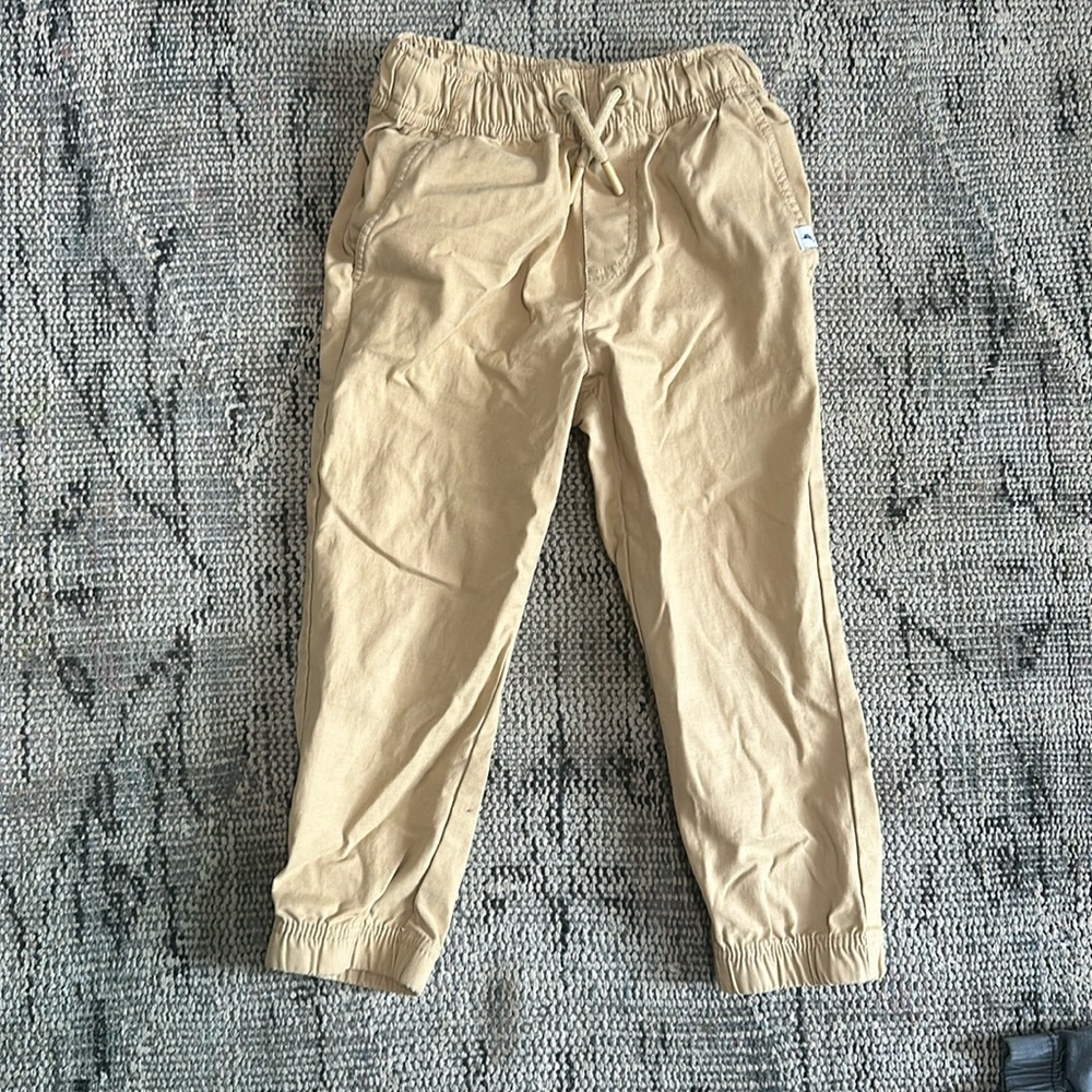 NWOT Tommy Bahama khaki pants toddler boy 4T